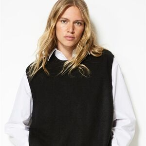 H&M RIB-KNIT SWEATER VEST, L